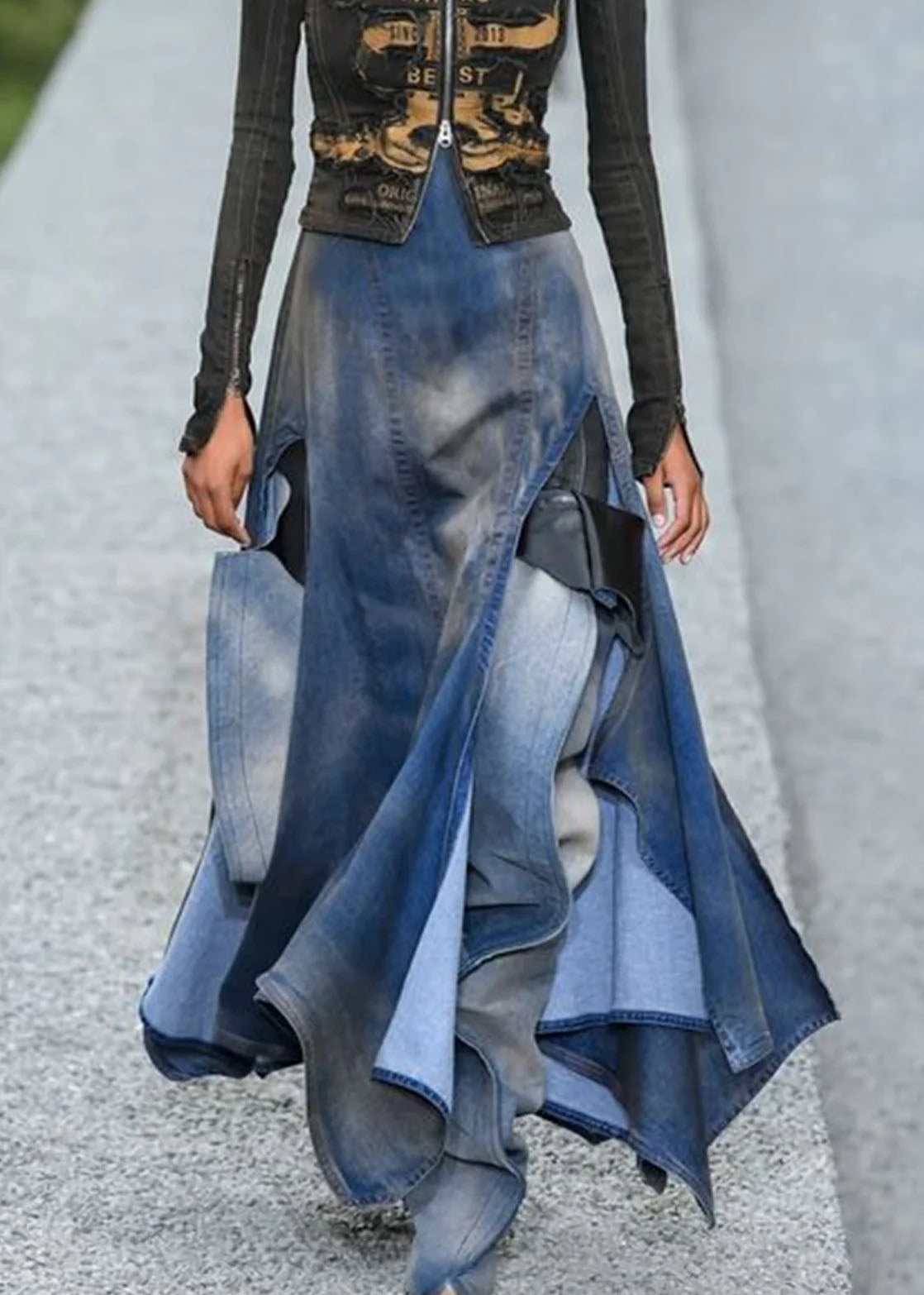 Spódnica z Domieszką Denimu - Patchworkowy Design & Asymetryczny Brzeg